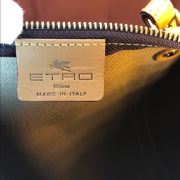 Authentic ✅ - Picture 5 of 8